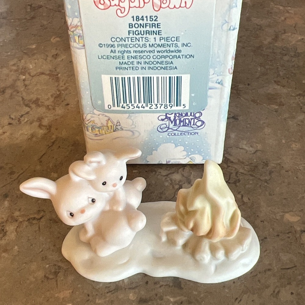 Precious Moments Sugar Town "Bonfire" Figurine 1996